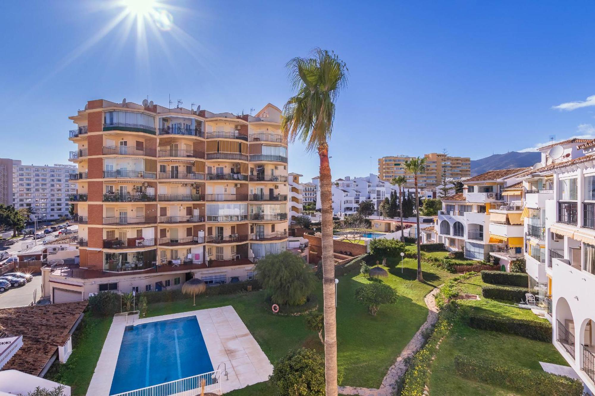 Erisa 68 By Ivi Real Estate Apartment Torremolinos Exterior photo
